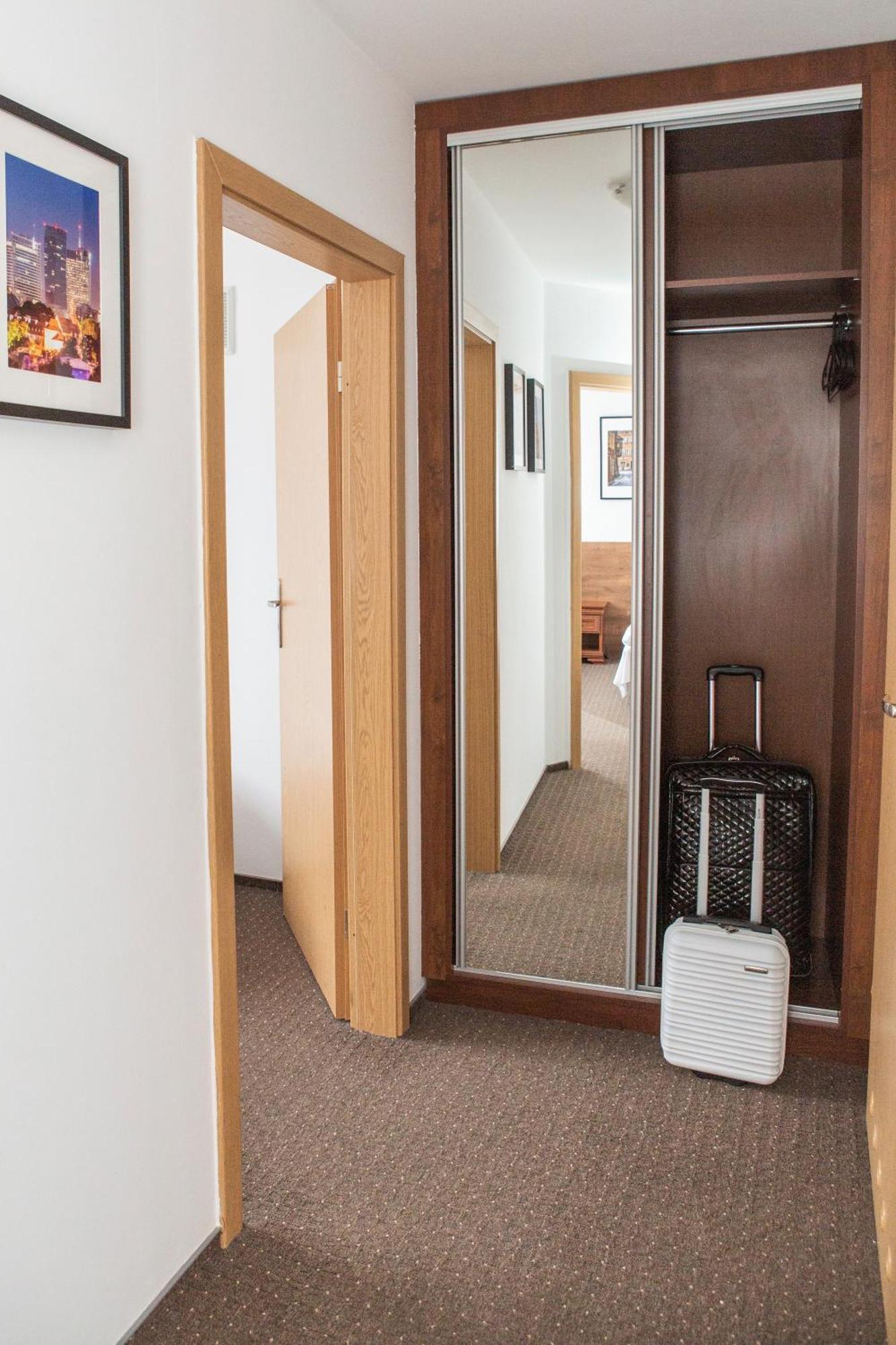 Warsaw Apartments - Apartamenty Wilanow 部屋 写真